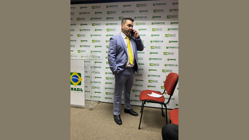 Como o câmbio e o dólar afetam o investimento em imóveis no Brasil Ademir Pereira de Andrade explica como a oscilação do dólar influencia decisões, riscos e oportunidades no mercado imobiliário brasileiro.